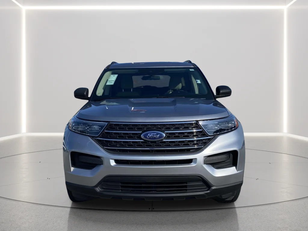 Used 2023 Silver Metallic Ford XLT image 7