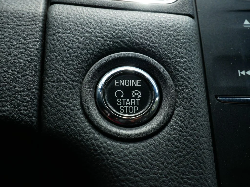 Used 2015  Ford SEL image 24