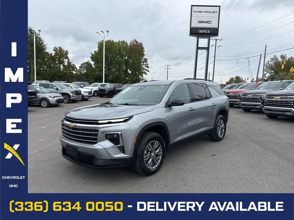 Sterling Gray Metallic 2025 Chevrolet Traverse LT FWD SUV / Crossover Front-Wheel Drive