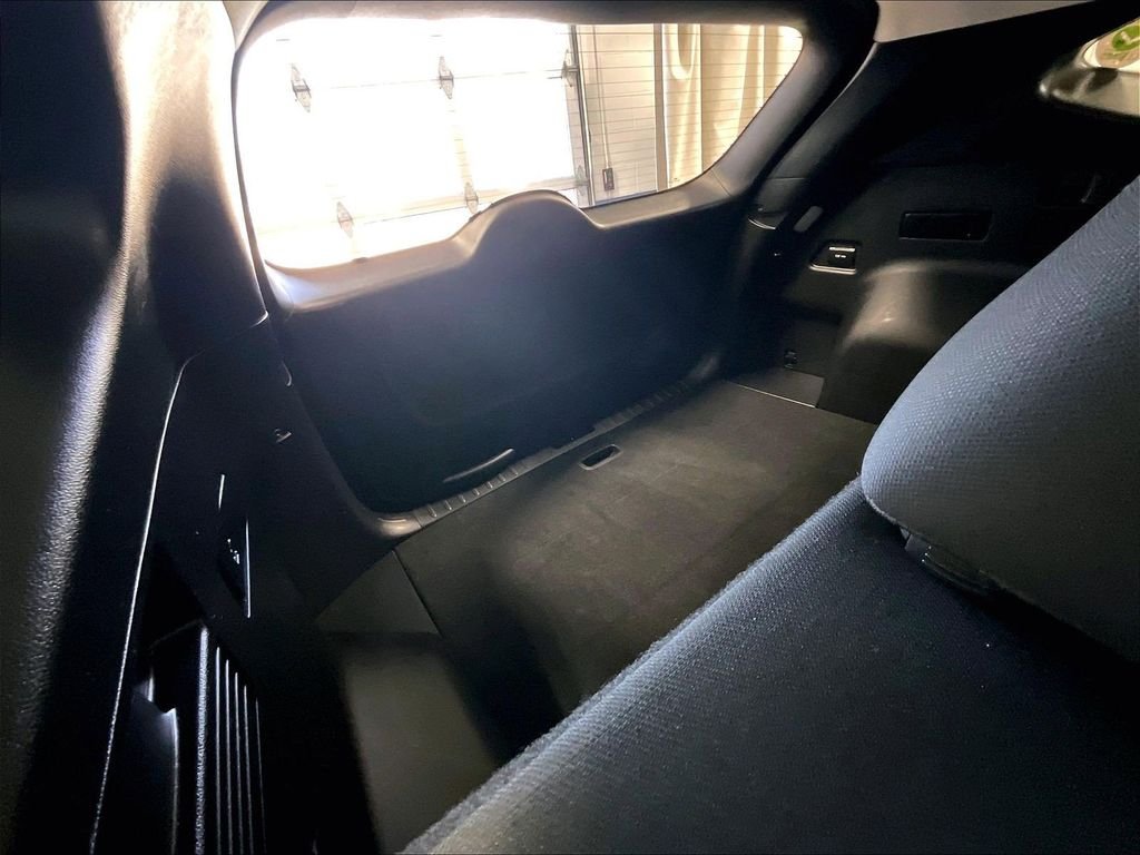 Used 2024 Silver Hyundai SEL image 17