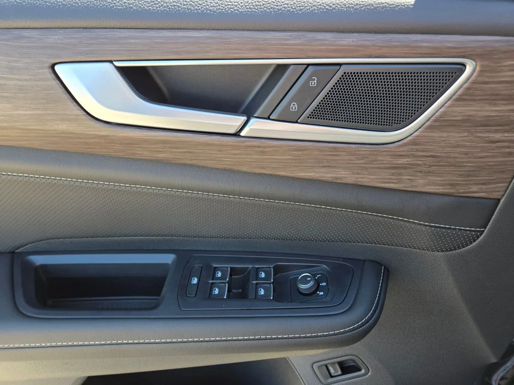 2026 Volkswagen Atlas SEL - Photo 11