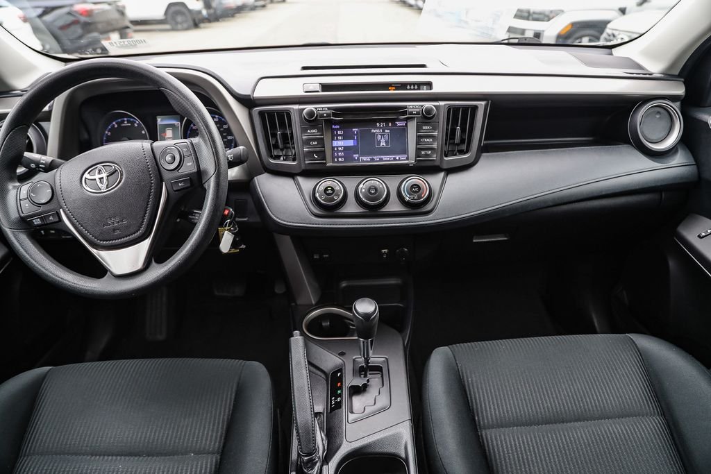 2017 Toyota RAV4 LE - Photo 12