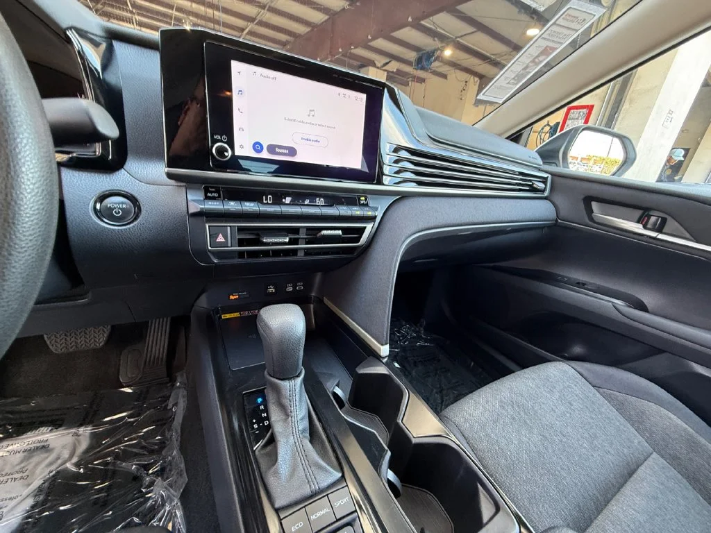 Used 2025 White Toyota LE image 15