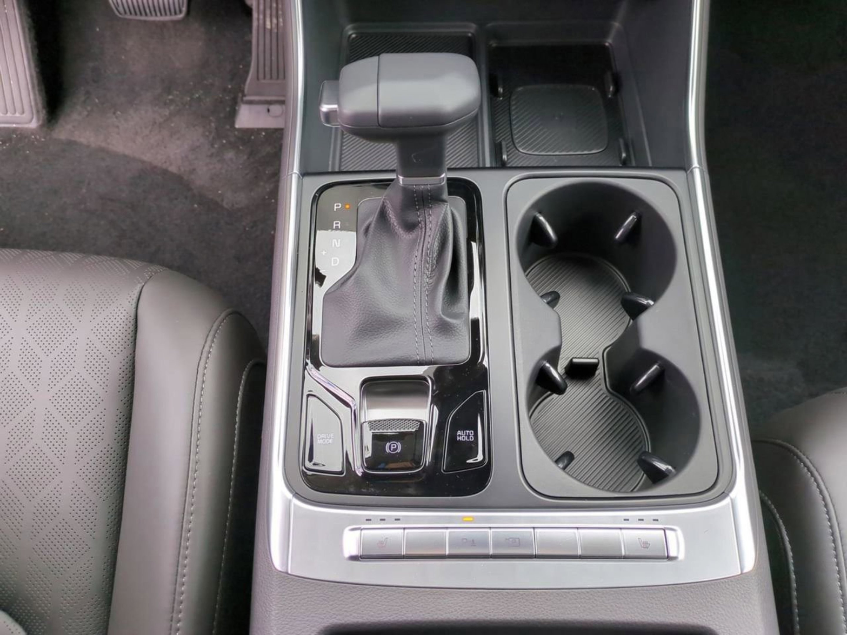 New 2026 Ivory Silver Kia EX image 23