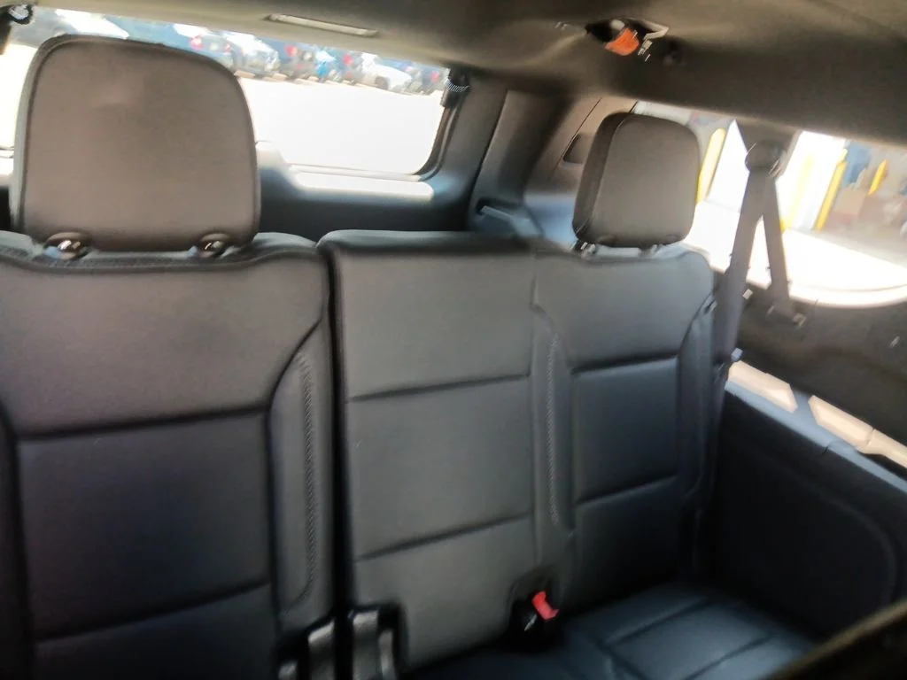Used 2023 Onyx Black GMC Denali image 34
