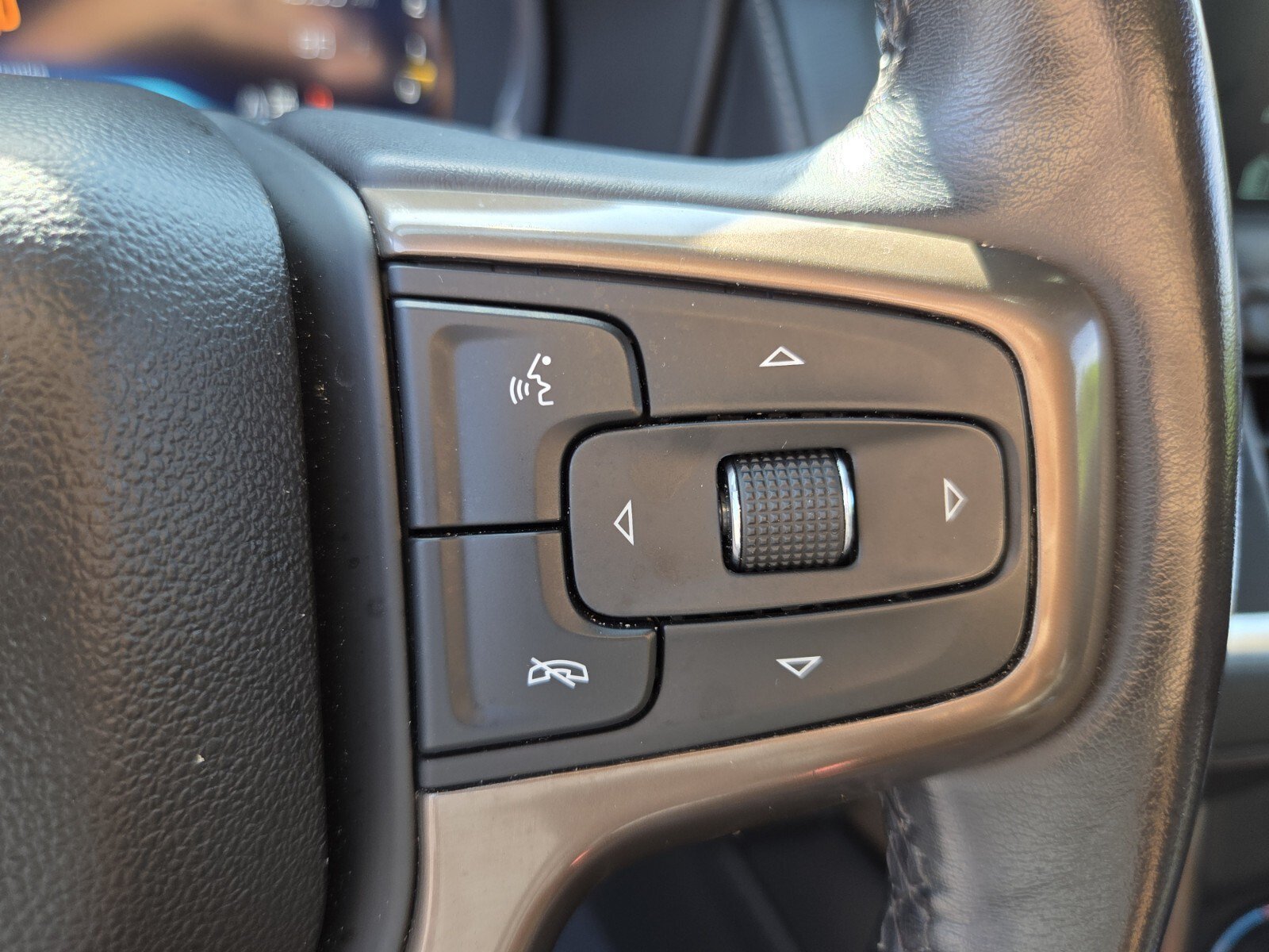 Used 2022 Black Chevrolet High Country image 24