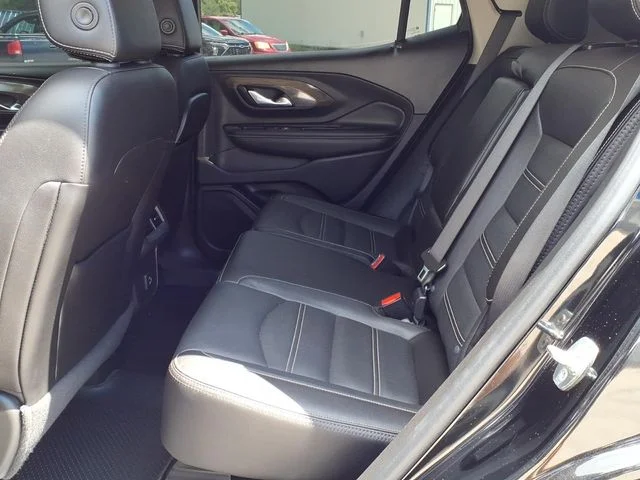 Used 2023 Black GMC Denali image 9