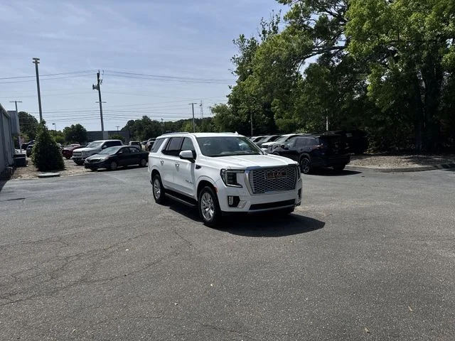 Used 2021 White GMC Denali image 3