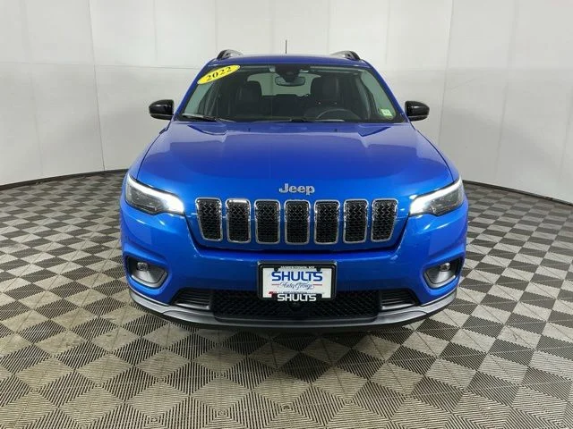 Certified Used 2022 Blue Jeep Latitude Lux image 3