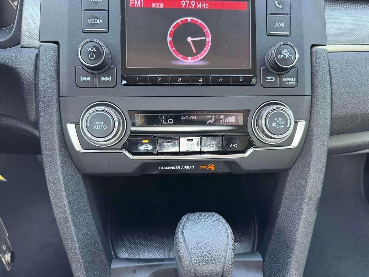 Used 2017 Taffeta White Honda LX image 32