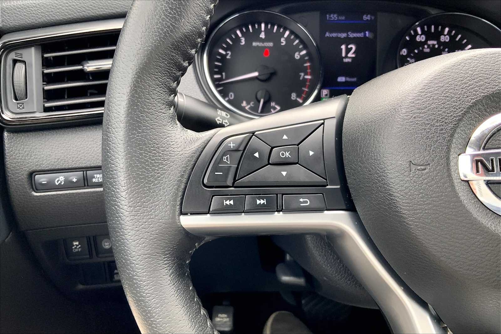 Used 2019 MIDNIGHT PINE M Nissan SV image 23