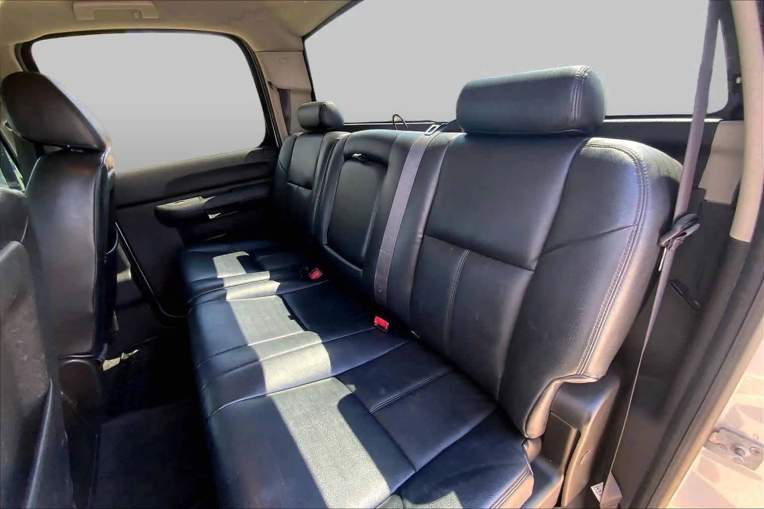 Used 2012 Quicksilver Metallic GMC SLE image 18
