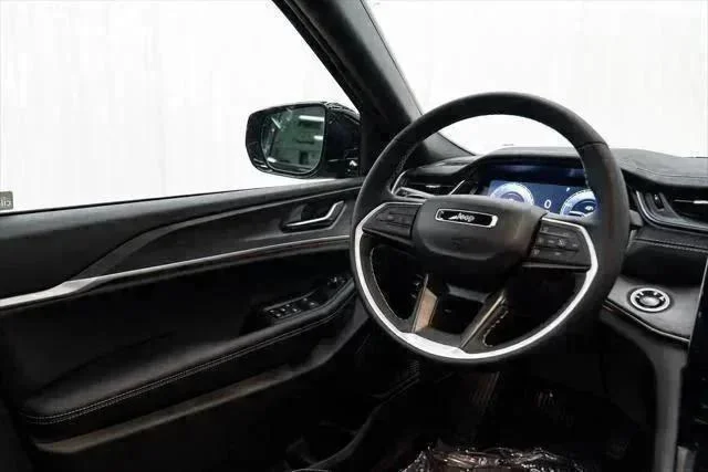 2025 Jeep Grand Cherokee Limited - Photo 12