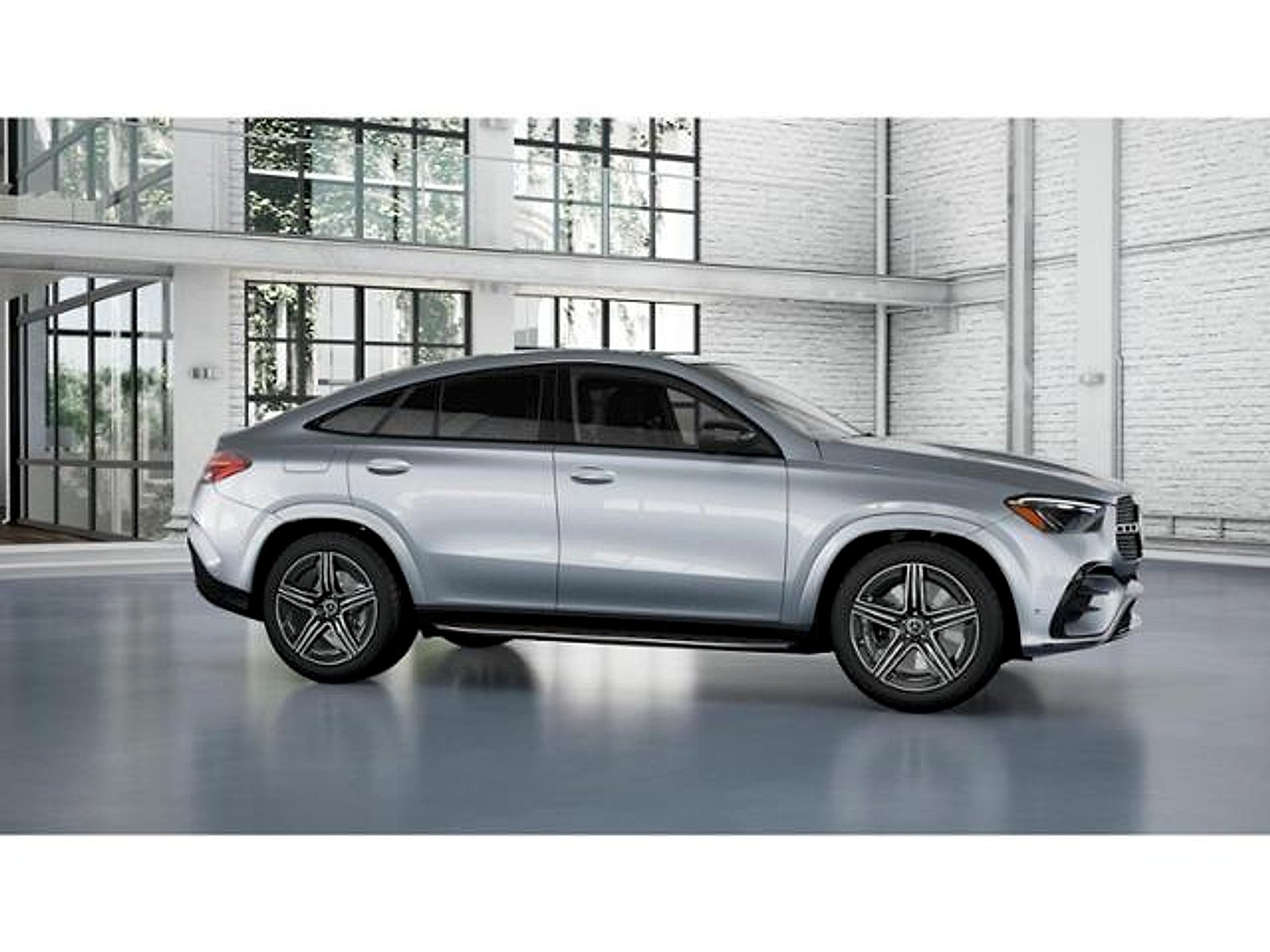 Used 2025 Cirrus Silver Metallic Mercedes-Benz 4MATIC® image 14
