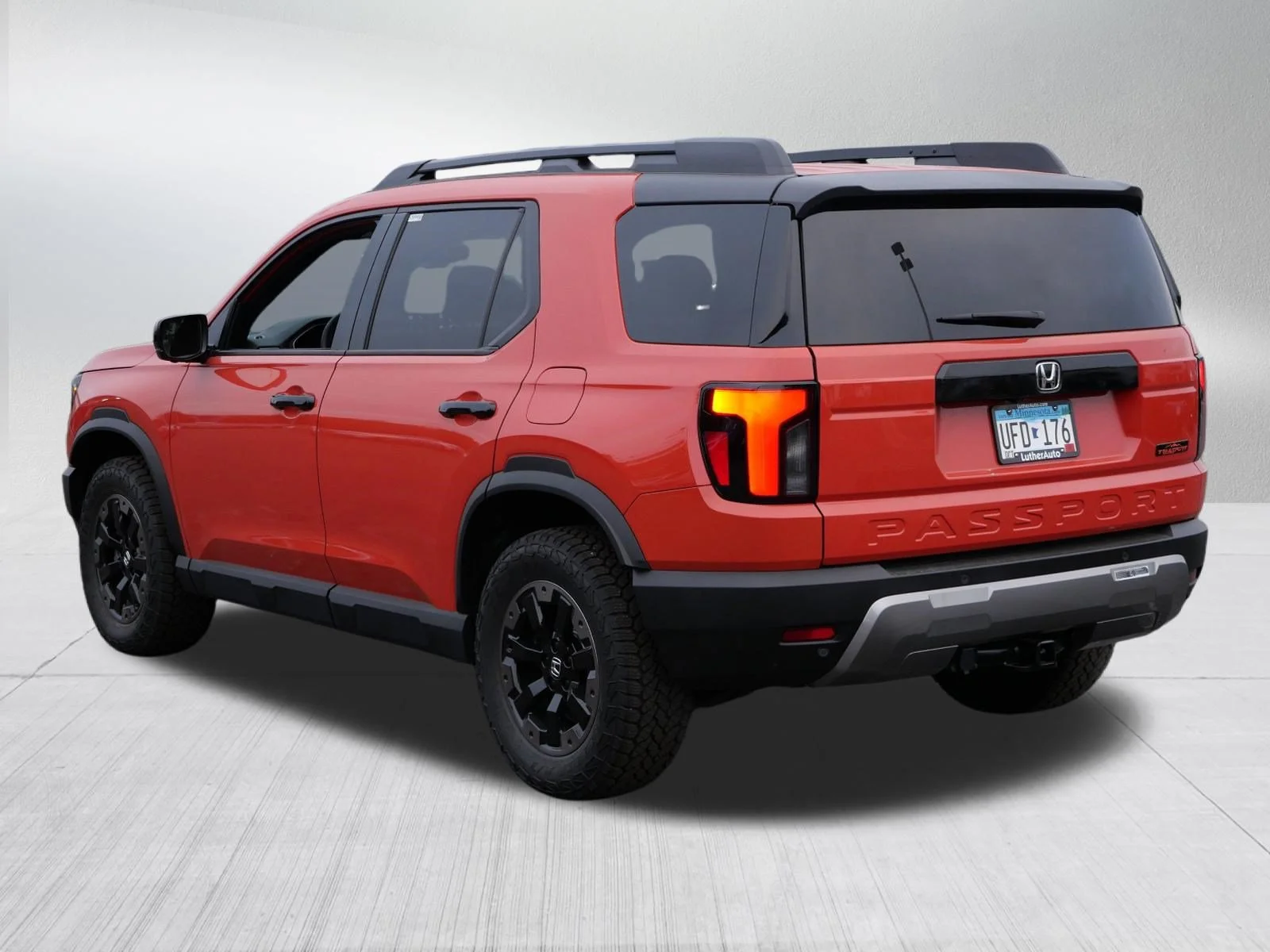 Certified Used 2026 Sunset Orange Honda TrailSport Elite image 5