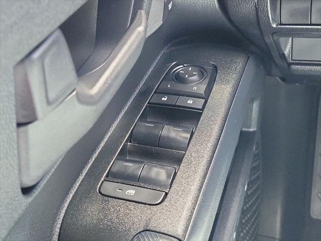 Certified Used 2025 WIND CHILL PEARL Toyota  image 24