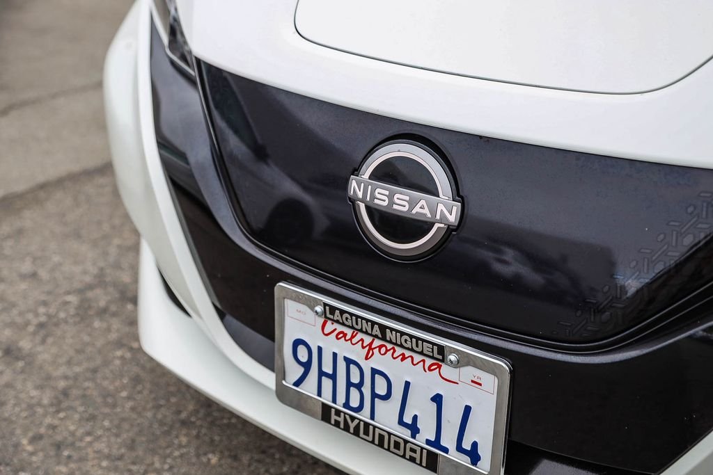 Used 2023 White Nissan S image 11