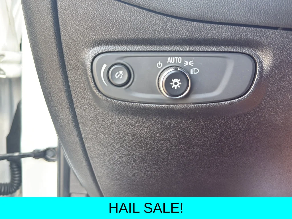 Used 2018 White Chevrolet LS image 18