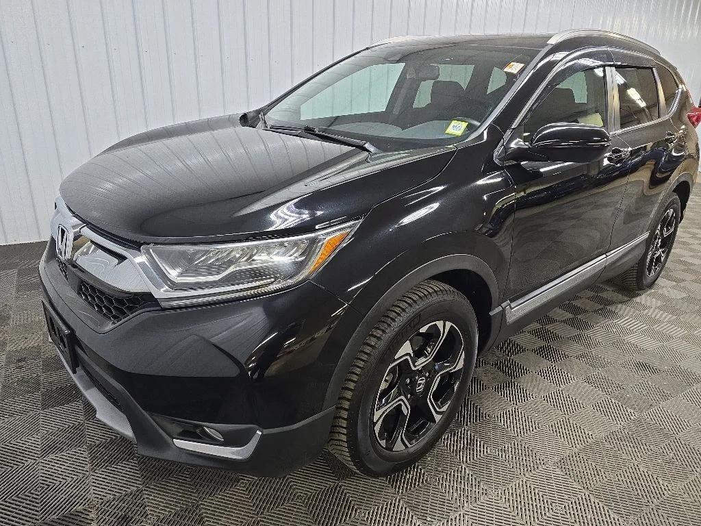 Used 2018 Black Honda Touring image 6
