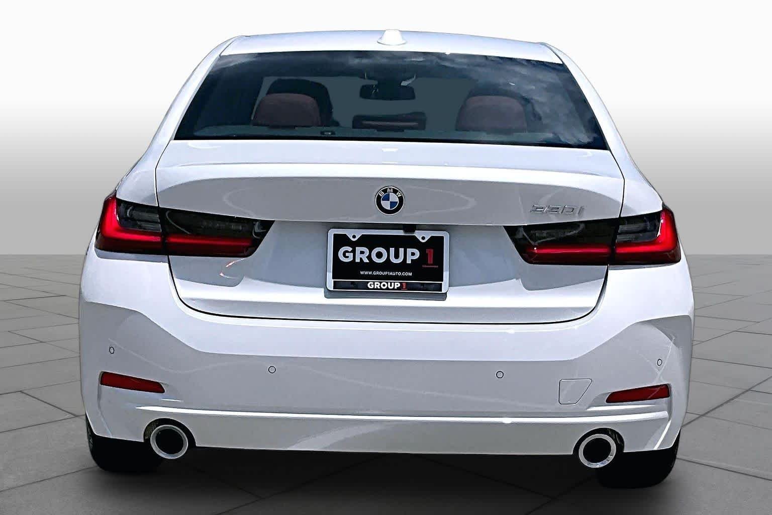 Used 2026 Mineral White Metallic BMW 330i NA image 4