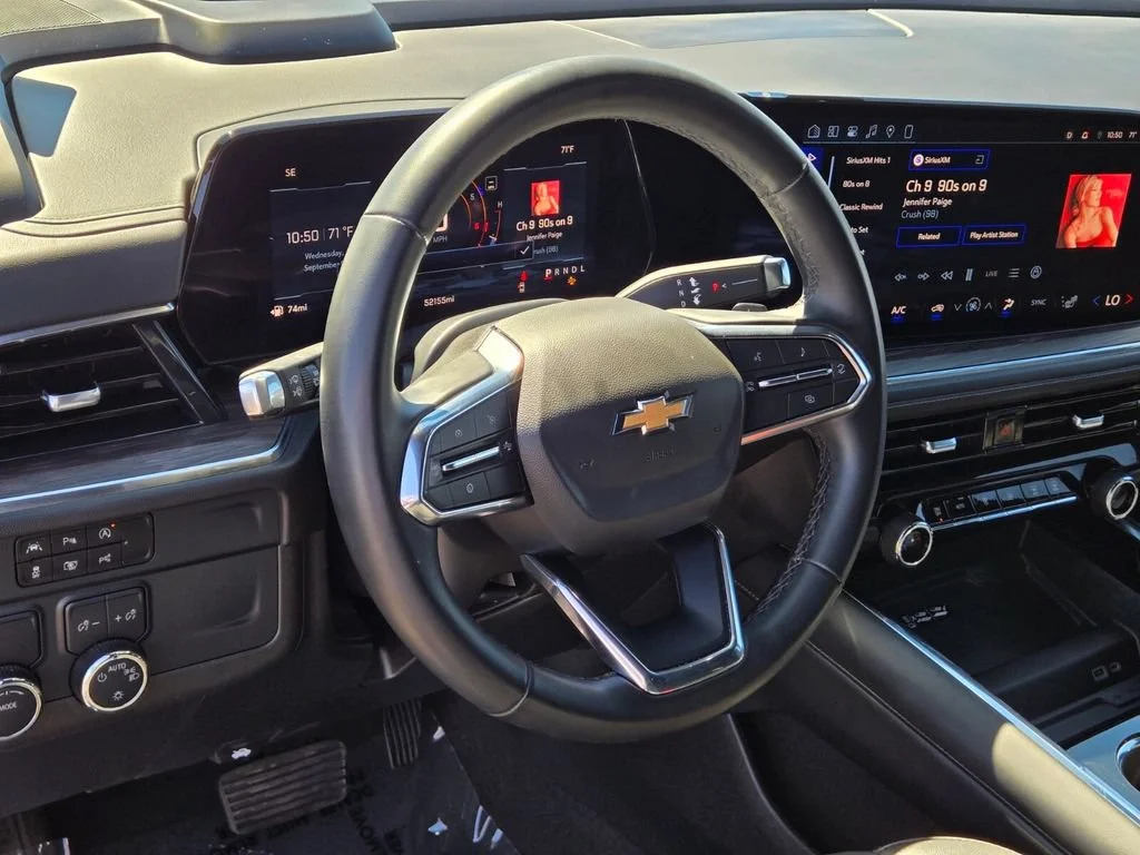 Used 2025 Lakeshore Blue Metallic Chevrolet LT image 20