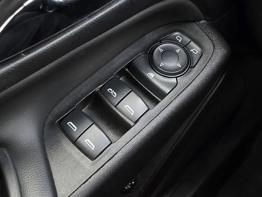 Used 2024 Sterling Gray Metallic Chevrolet LT image 25