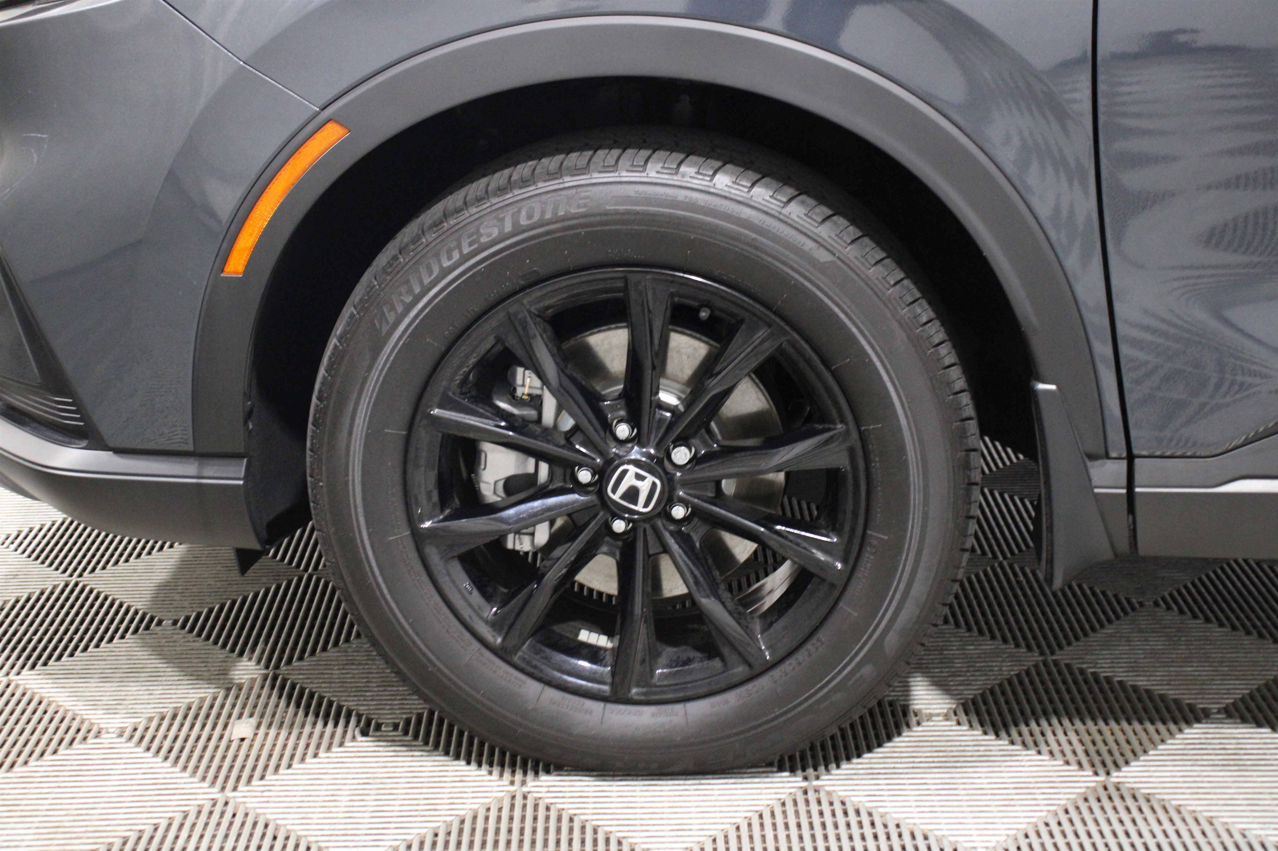 Used 2025 Urban Gray Pearl Honda Sport image 38