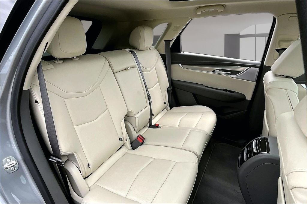 Used 2025 Silver Cadillac Premium Luxury image 29