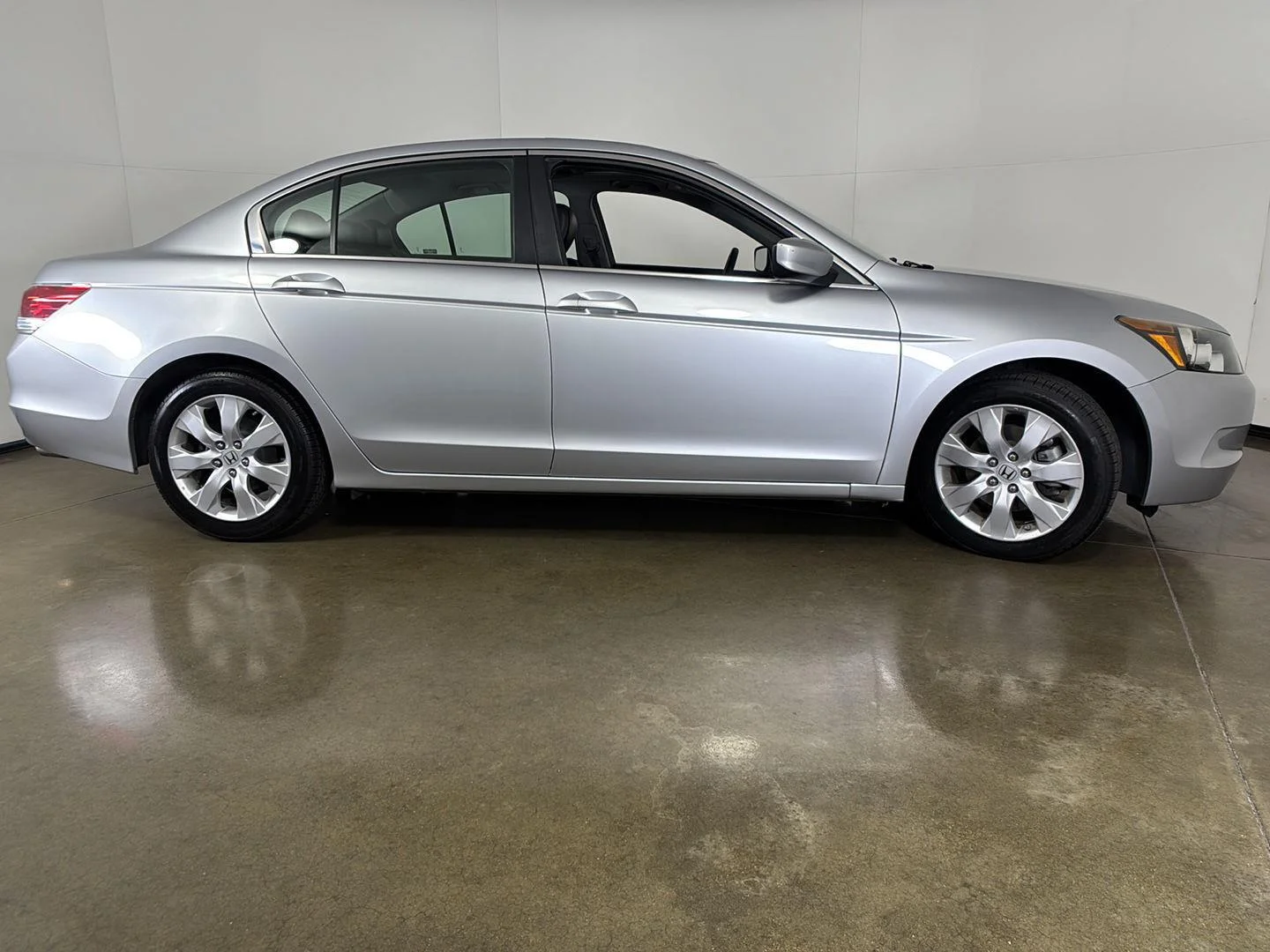 Used 2009 SILVER Honda EXL image 8