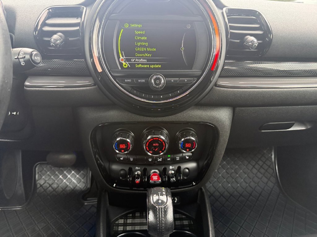 Used 2017 Gray MINI Clubman image 16