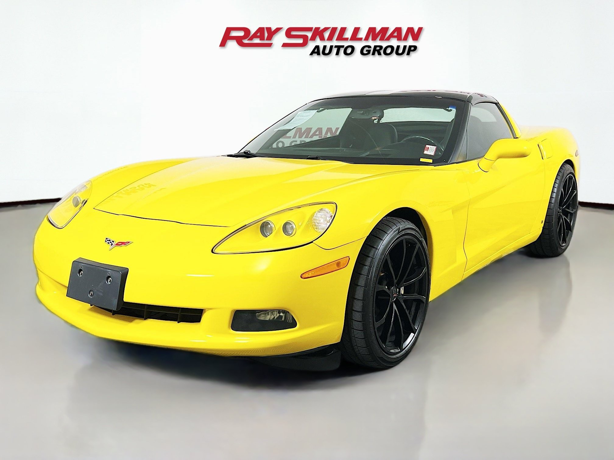 Used 2007 Velocity Yellow Tintcoat Chevrolet 2DR CPE image 3