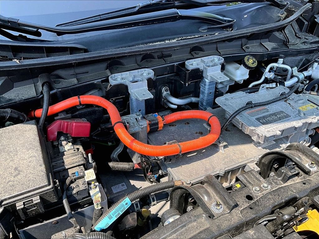 Used 2023 Gray Nissan ENGAGE image 32