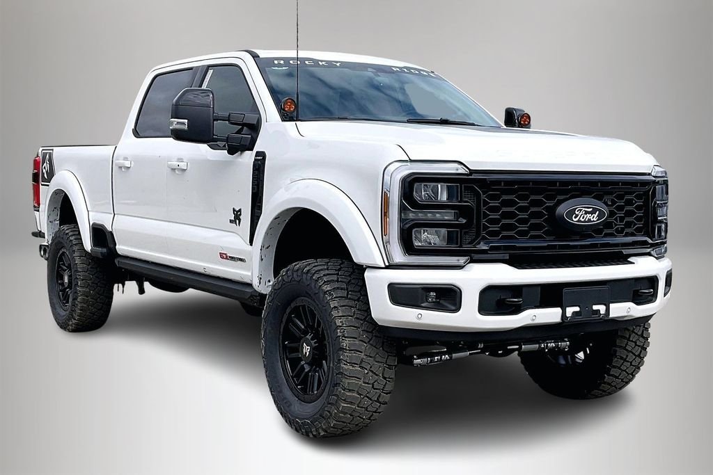 New 2026 Ford Super Duty F-250 Lariat 4D Crew Cab