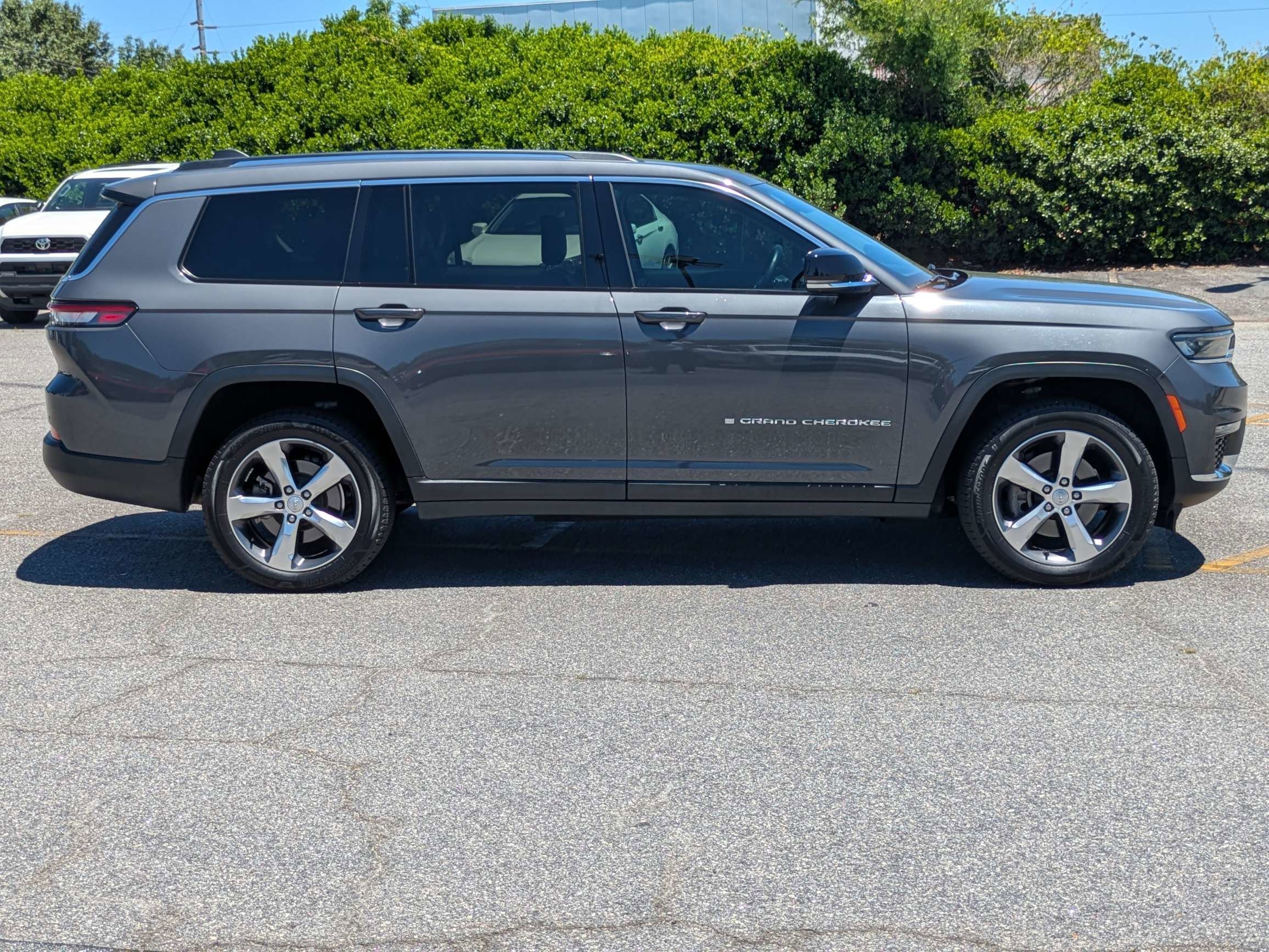 Used 2021 Baltic Gray Metallic Clearcoat Jeep Limited image 3