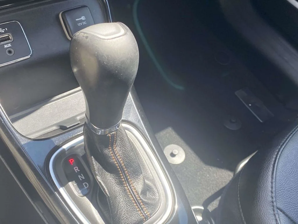 Used 2019 Red Jeep Limited image 27