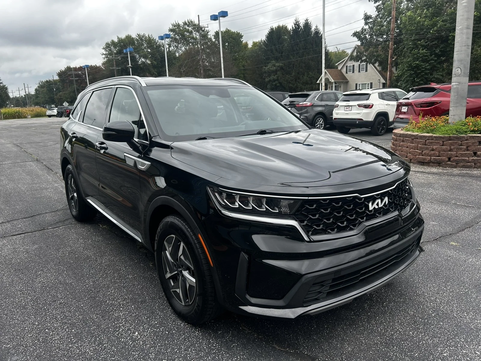 Used 2022 Black Kia S image 4