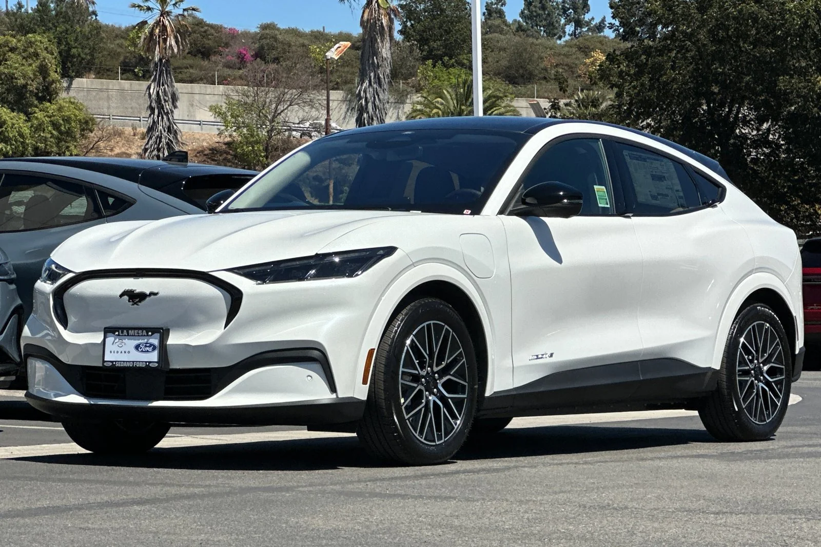New 2026 White Ford Premium image 7