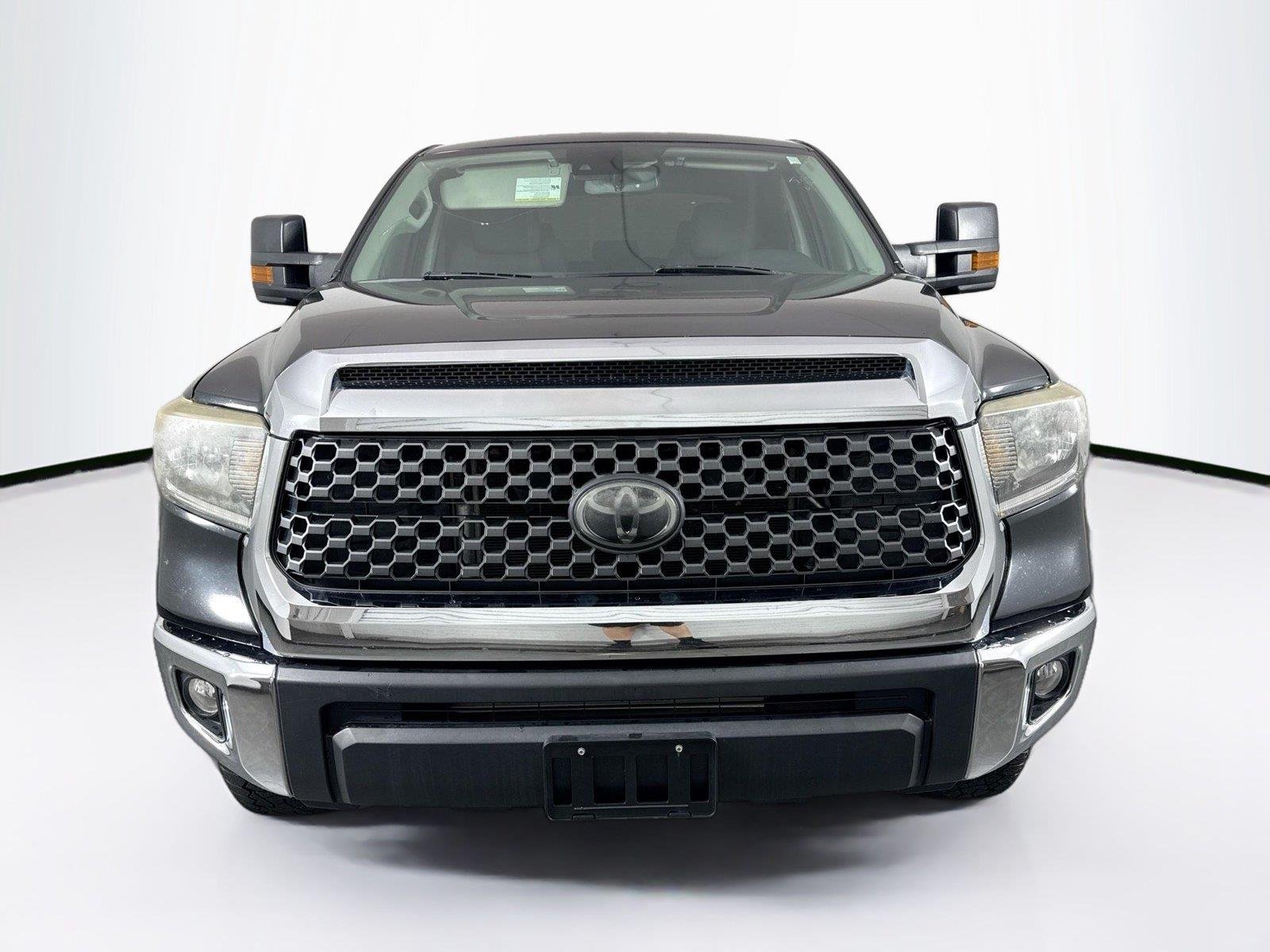Used 2020 Midnight Black Metallic Toyota SR5 image 7