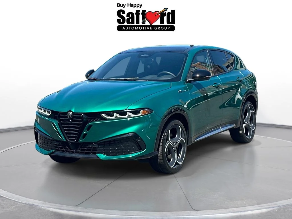 New 2026 Verde (Green) Fangio Metallic Exterior Paint Alfa Romeo Sport Speciale image 1