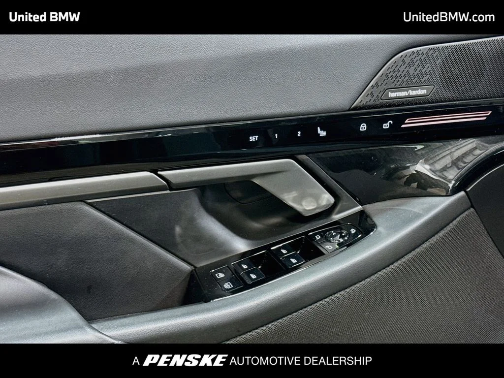 2026 BMW 5 Series 530i - Photo 10