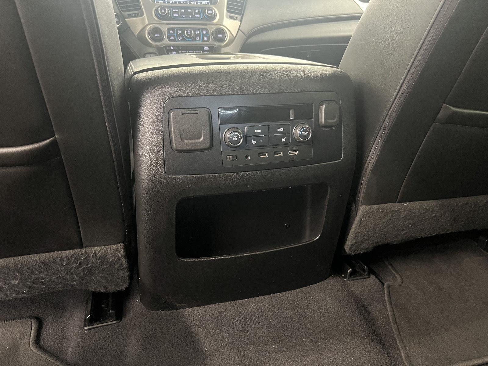 2020 GMC Yukon Denali - Photo 27