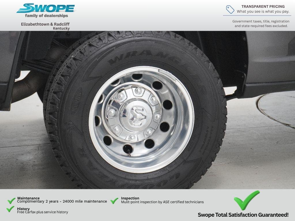 Used 2025 Granite Crystal Metallic Clearcoat Ram Laramie image 26