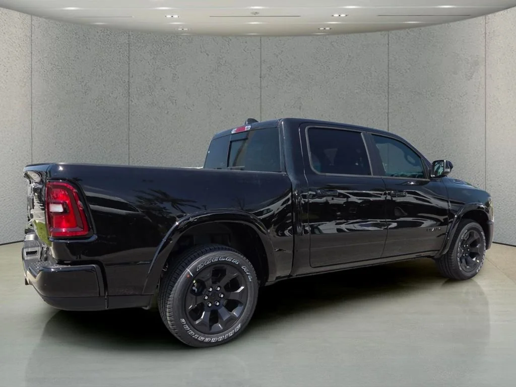 New 2026 Diamond Black Crystal Pearl-Coat Exterior Paint RAM Big Horn image 4