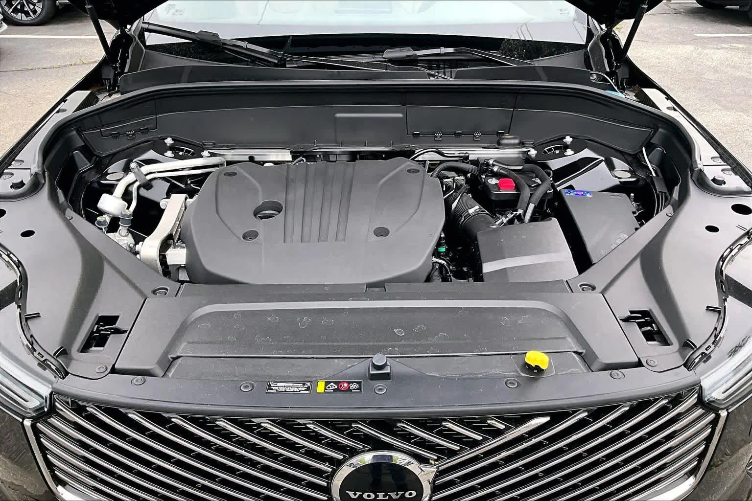 New 2026 Onyx Black Volvo Plus image 14