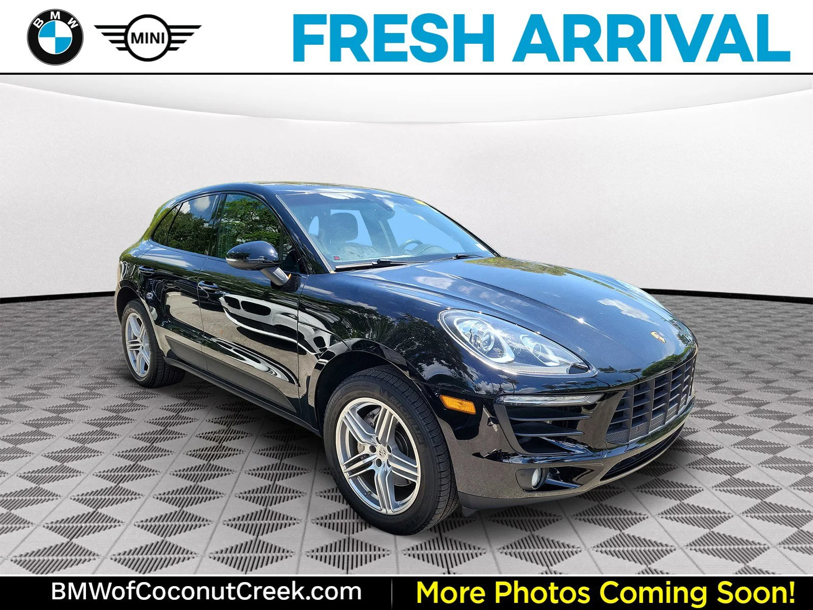 2016 Porsche Macan S's photo
