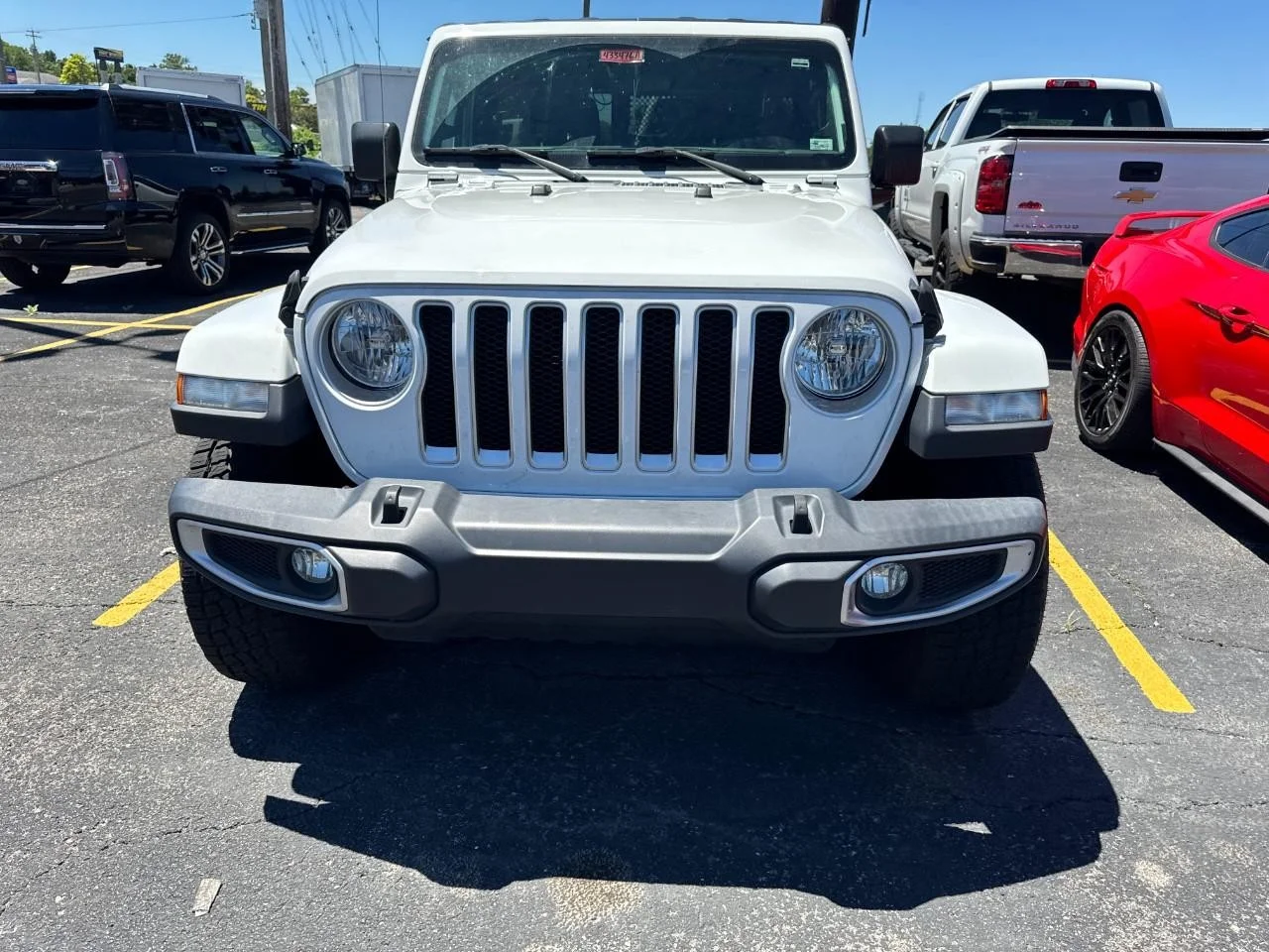 Used 2019 Bright White Clearcoat Jeep Sahara 4x4 image 3
