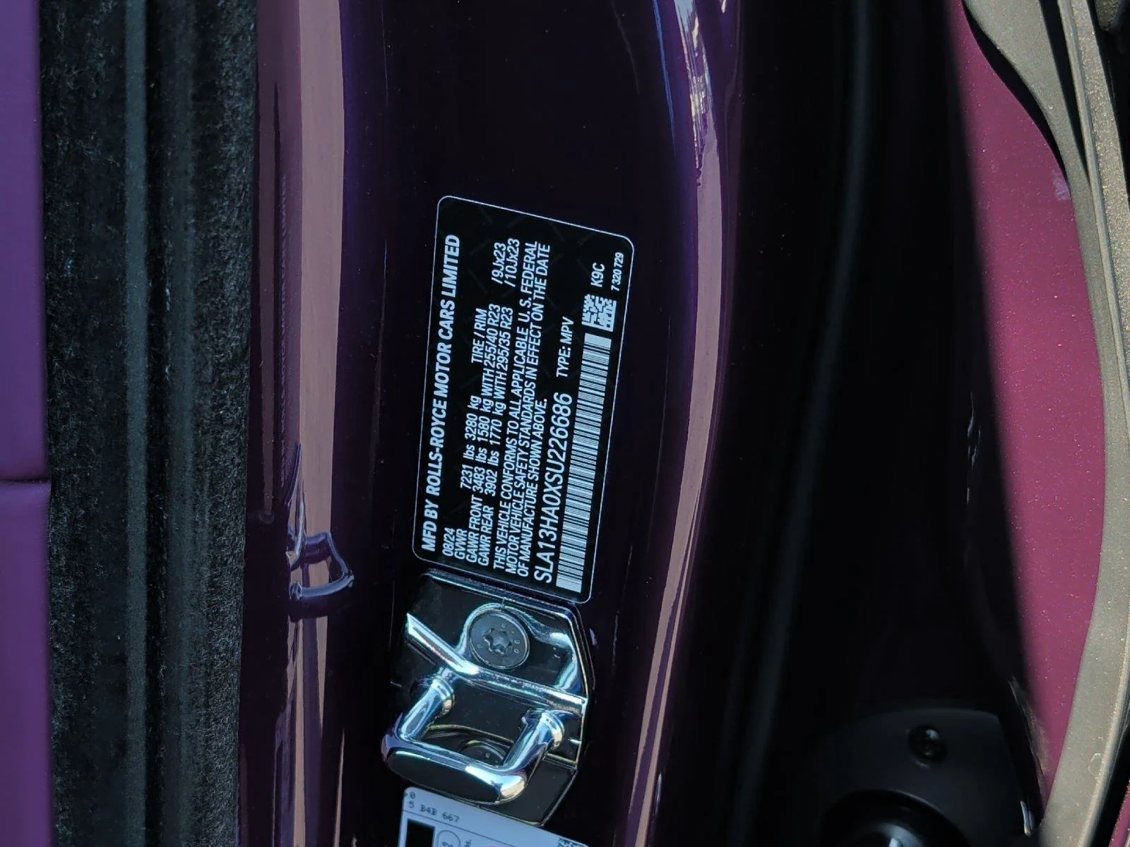 Used 2025 Belladonna Purple Rolls-Royce  image 12