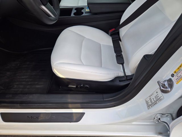 Used 2021 White Tesla Long Range image 16