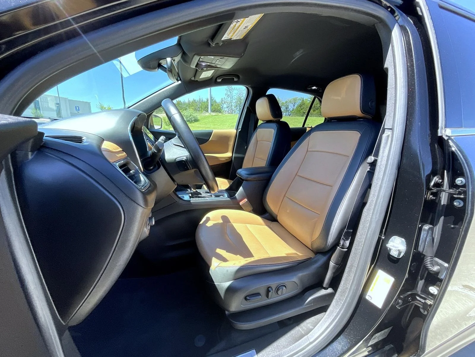 Used 2020 Black Chevrolet Premier image 11