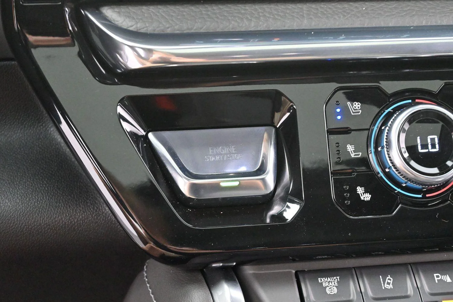 Used 2026 Summit White GMC Denali image 24